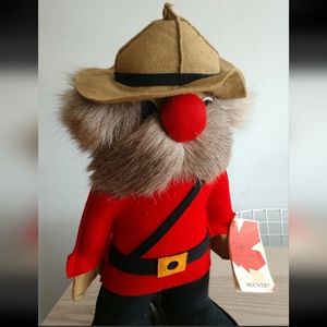 Fufel Vtg Te-ri Products Canadian Mountie Felt Doll 15" Reindeer Fur Beard Gnome